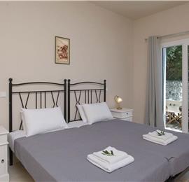 3 bedroom villa with heated pool in Kassiopi, Corfu, sleeps 6